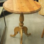 896 3356 LAMP TABLE